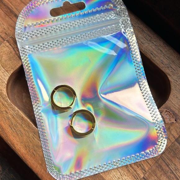 Opal Huggies - Picture 5 of 6